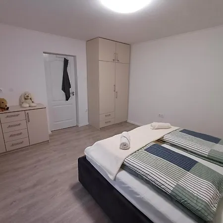Delicia Vendeghaz Apartment *